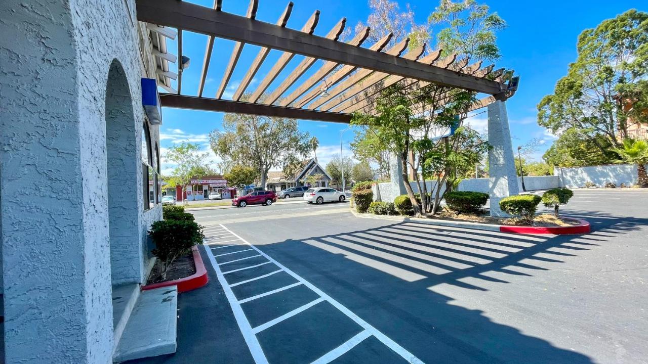 Rodeway Inn Milpitas Near Great Mall Exterior photo